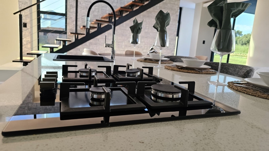 3 Bedroom Property for Sale in The Islands Estates North West